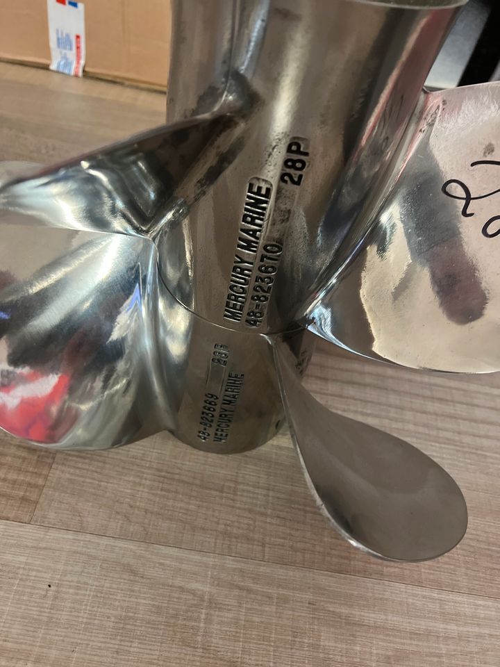 Mercruiser Bravo 3 Propeller 28P