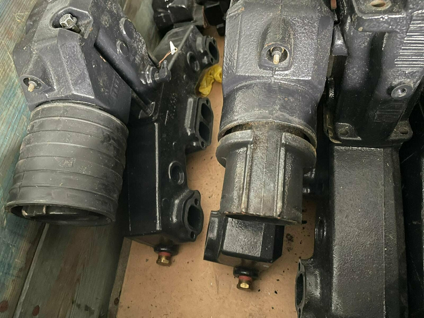 Original Volvo Penta Auspuff Manifold und Riser
