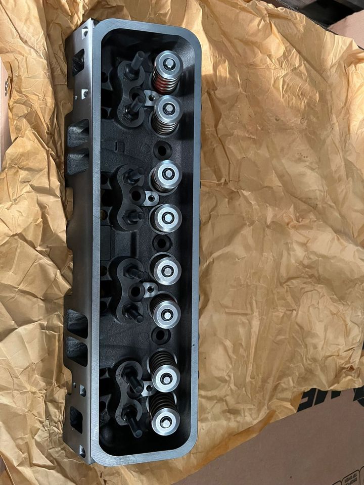 5.0 Liter Vortec Zylinderkopf für GM Mercruiser Volvo Penta