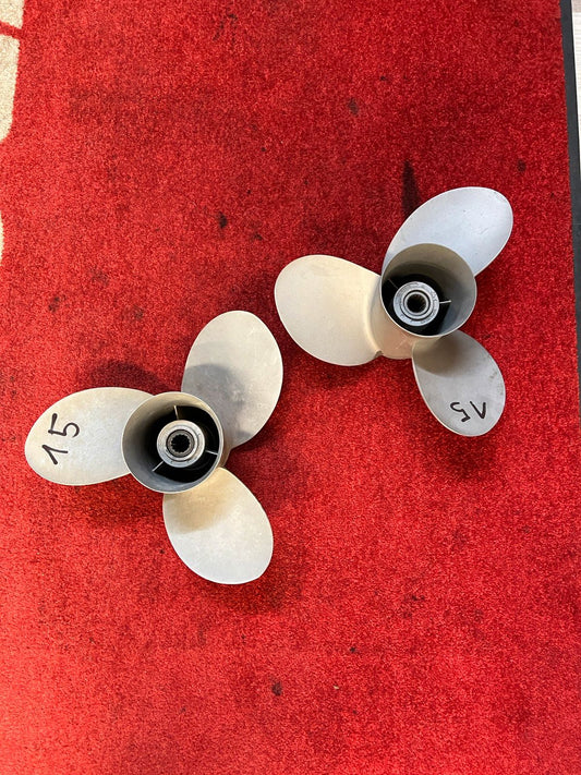 Mercruiser Bravo Mirage Alpha Propeller 15P Edelstahl