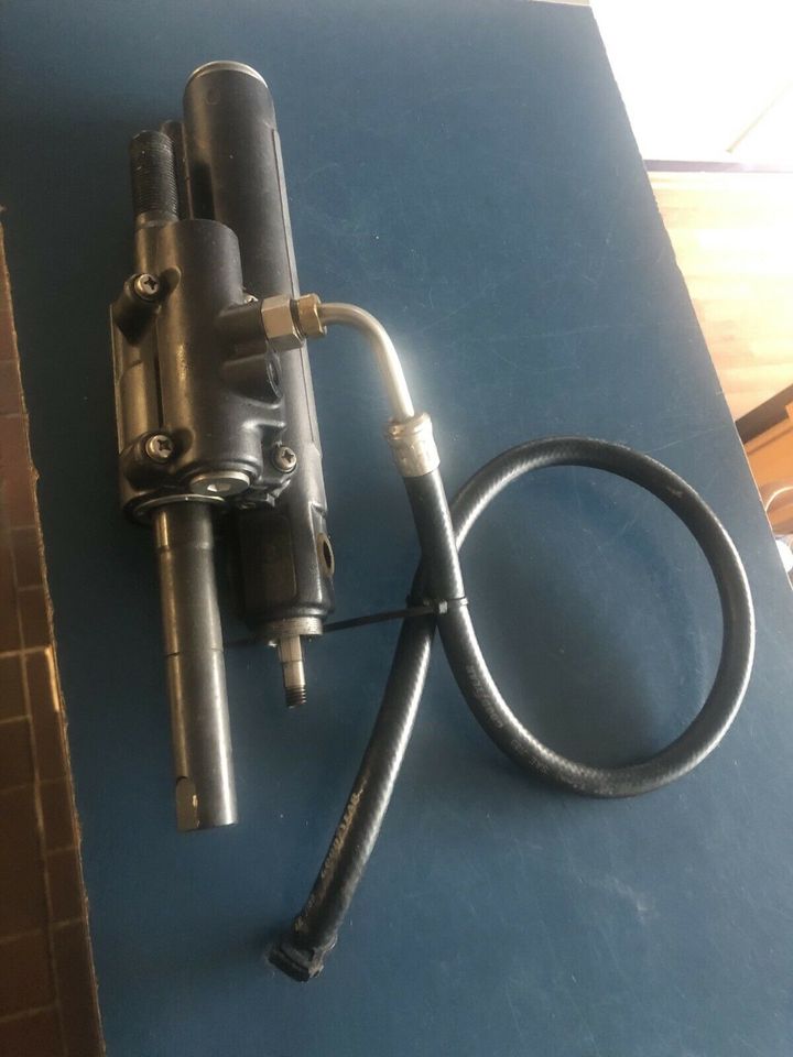 Volvo Penta Lenkzylinder 290