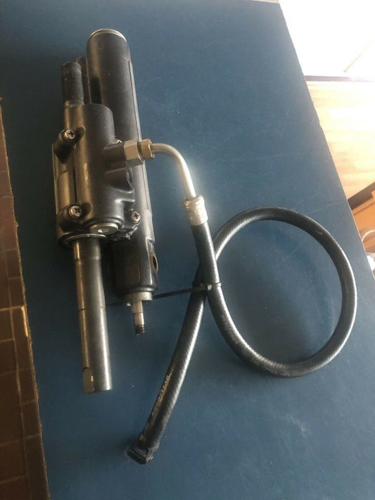 Volvo Penta Lenkzylinder 290